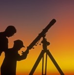 Observação do céu com Telescópio