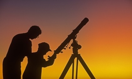 Observação do céu com Telescópio